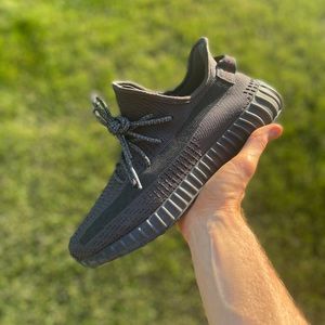 YEEZY 350 Static Black